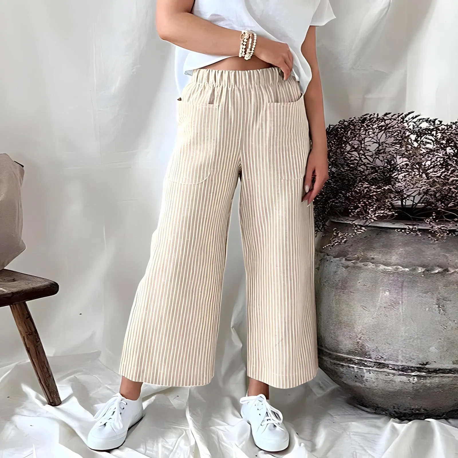 Striped cropped pants with pockets