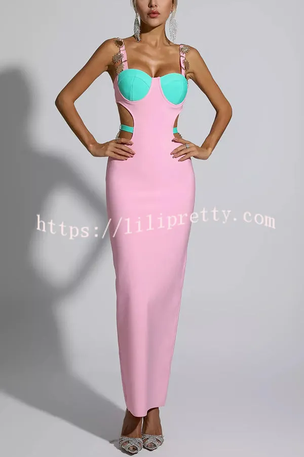 Sunny and Sexy Colorblock Shell Pendant Cutout Waist Stretch Maxi Dress