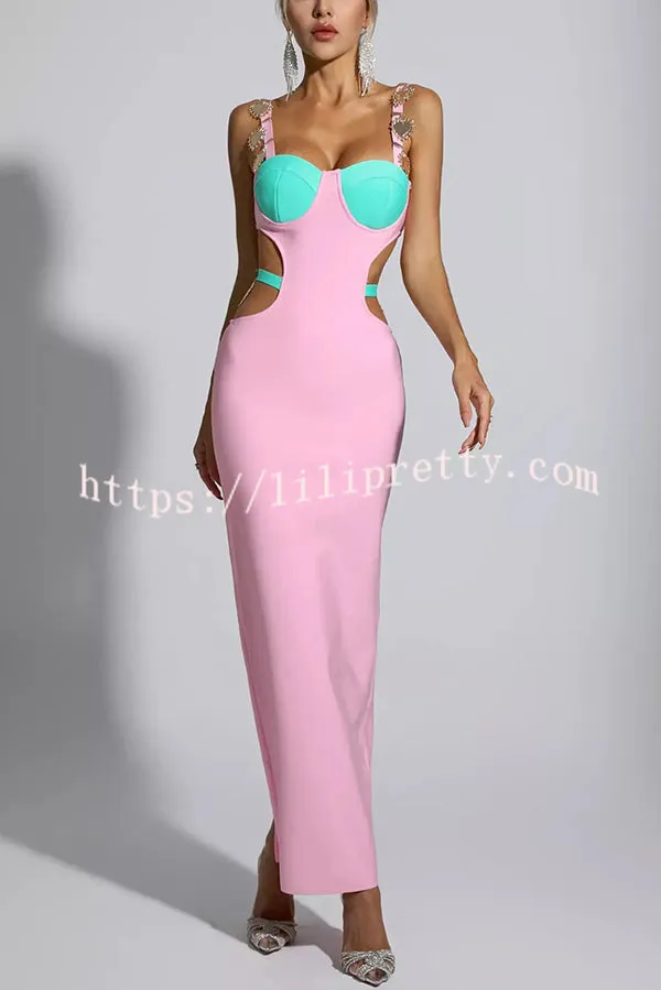 Sunny and Sexy Colorblock Shell Pendant Cutout Waist Stretch Maxi Dress