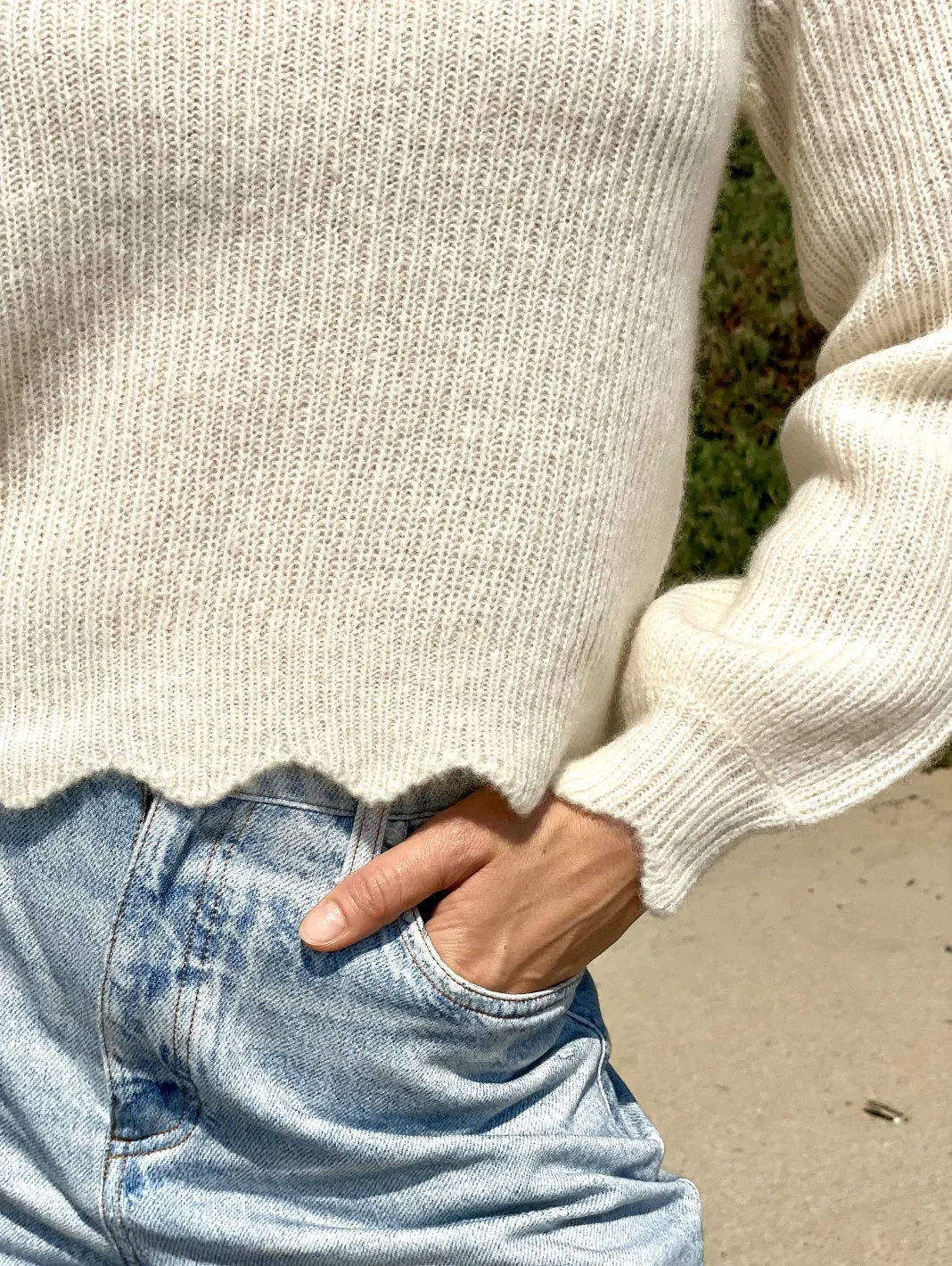TALIA CROPPED PULLOVER IN CLOUD
