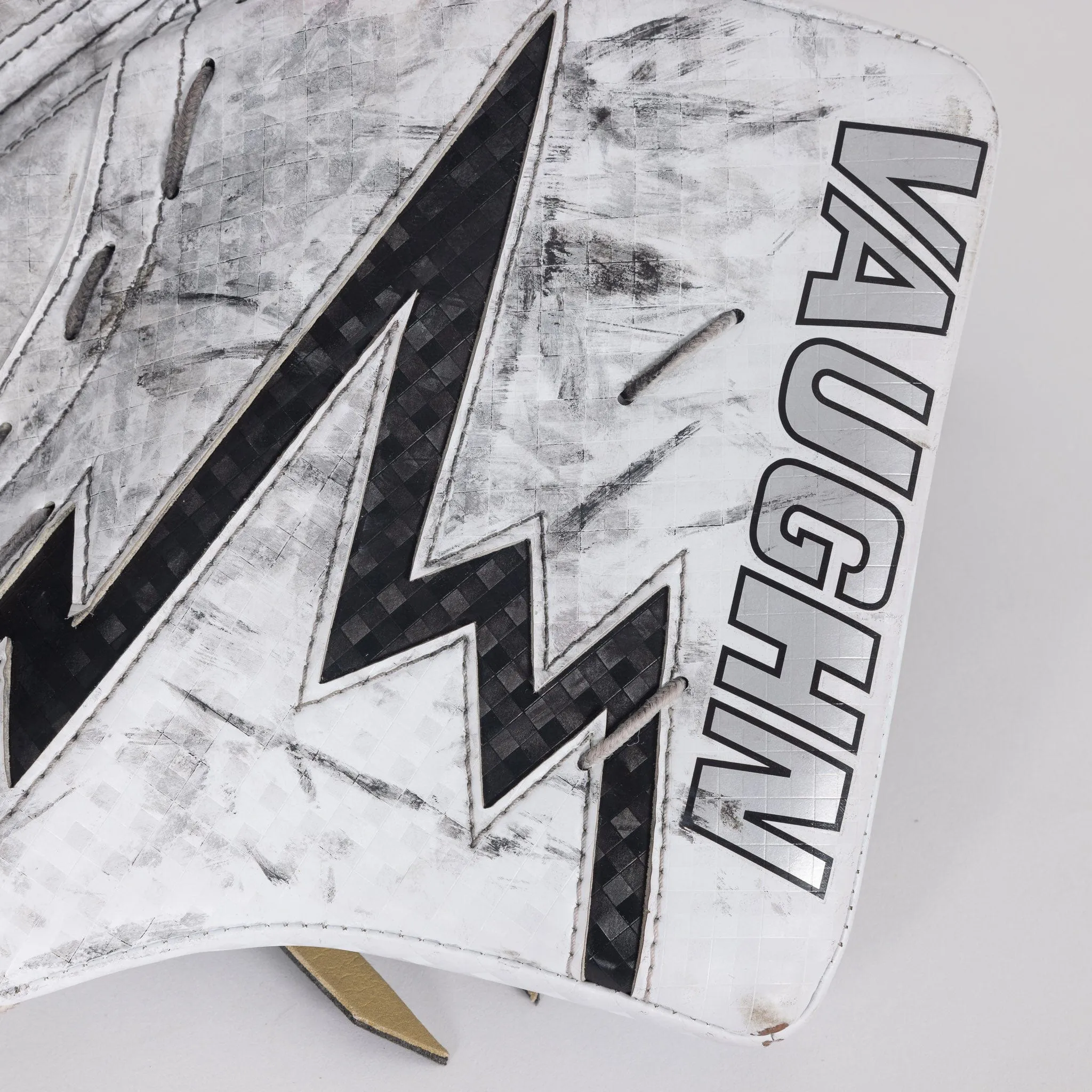 Vaughn Velocity V9 XP Pro Carbon Senior Goalie Catcher - Pro Stock Iceberg Graphic