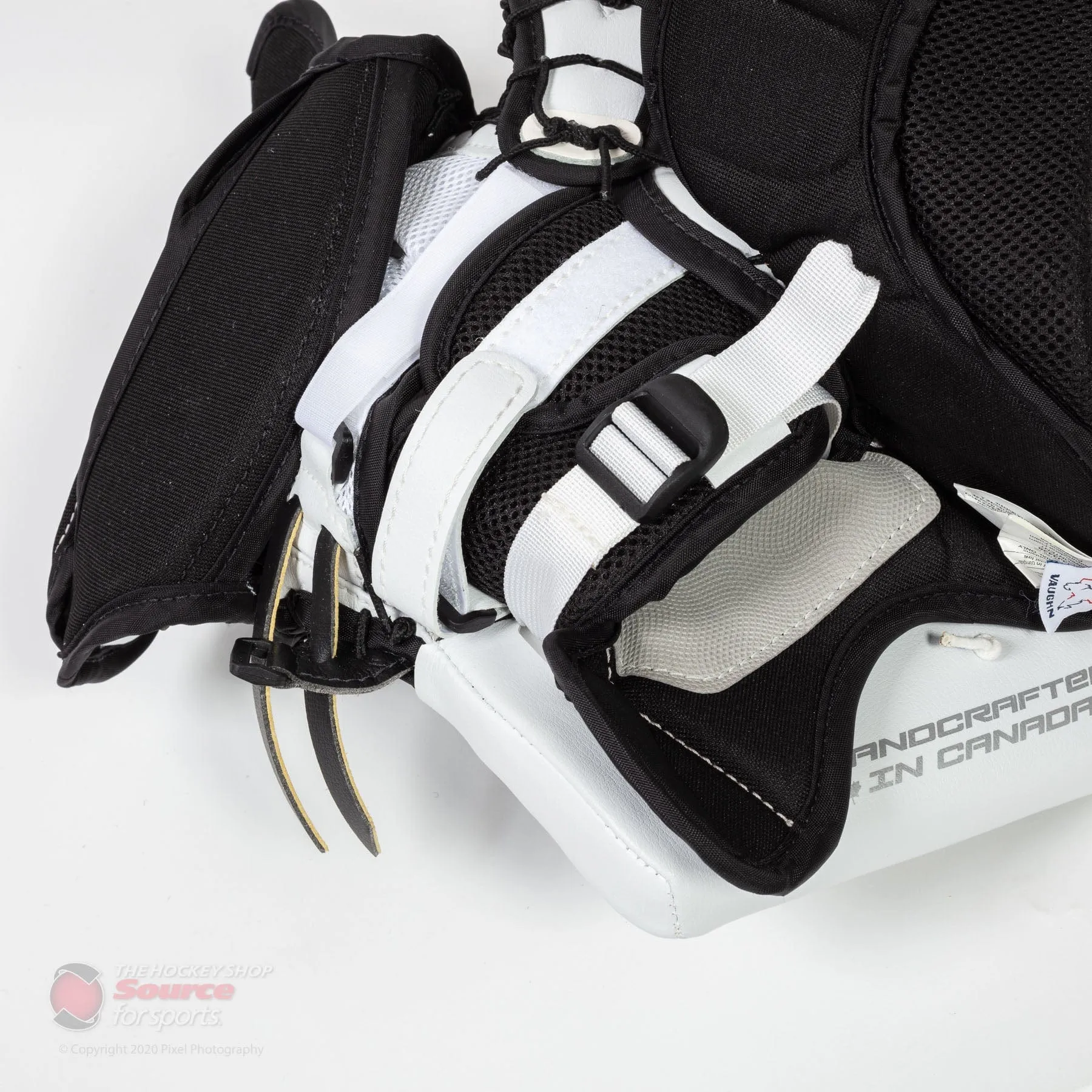 Vaughn Velocity V9 XP Pro Carbon Senior Goalie Catcher