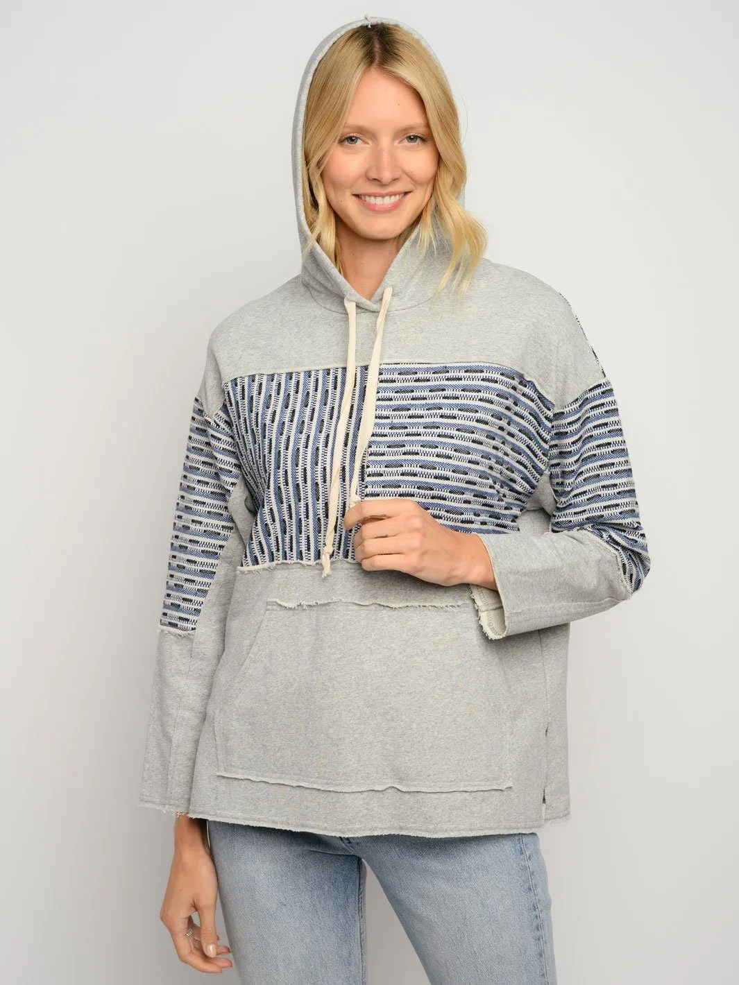 WOMEN'S LONG SLEEVE POCKETS HOODIE SWEATER
