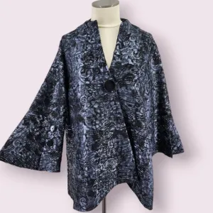 Yushi Kimono Jacket XL Art To Wear Swing Lagenlook Dark Floral Artsy Asian Flowy